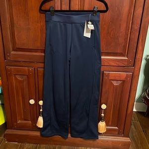 Under Armor loose sweat pants. Navy size XS